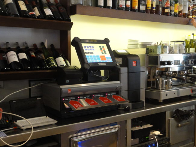 Instalacion CashGuard Restaurante Txirimiri – Telsystem distribuidor oficial Telsystem-instala-Cashguard-en-ba-de-tapas-Txirimiri