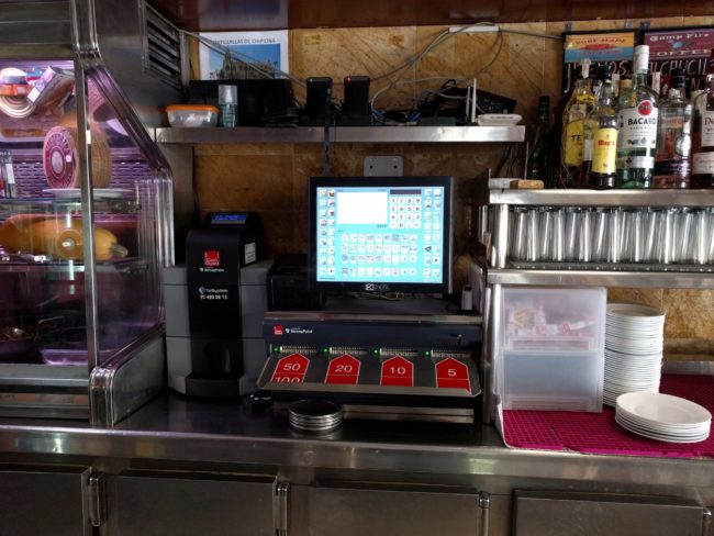 Instalacion CashGuard en Restaurante Bar Casa Casimiro – Telsystem distribuidor oficial CashGuard en restaurante Casa Casimiro