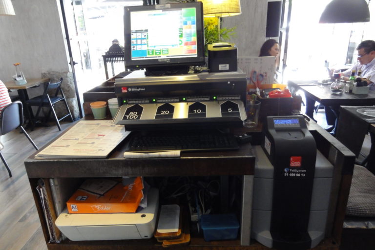 máquina-de-cobro-automático