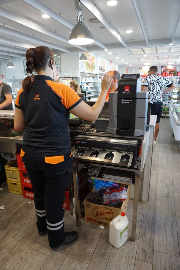 maquina-cobro-gasolinera