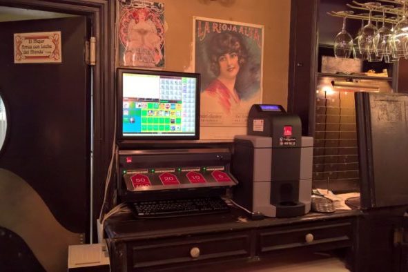 caja-cobro-automático-cafetería
