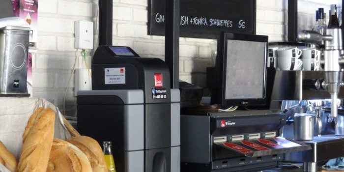 Instalacion cajon inteligente CashGuard Restaurante Loft 76 Telsystem distribuidor oficial CashGuard en Loft 76