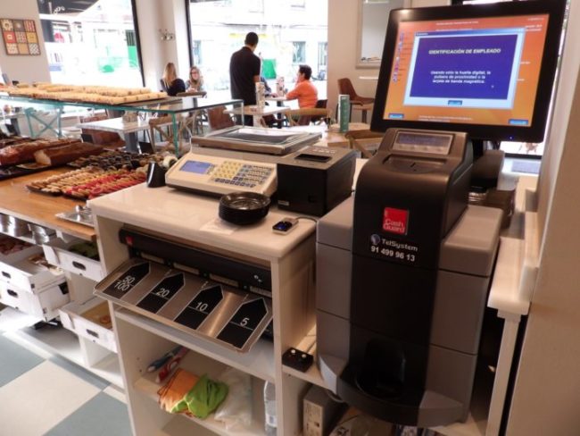 Instalacion CashGuard en Panaderia Pasteleria Ilussion Delicatessen – Telsystem distribuidor oficial Cashguard en LA ILUSION DELICATESSEN