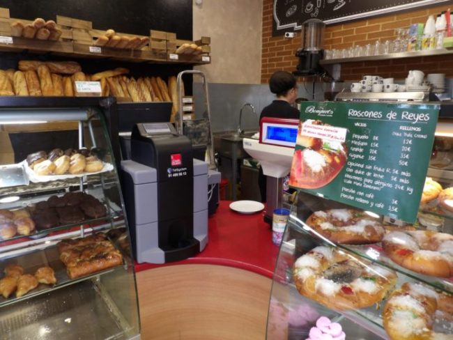 Instalacion CashGuard en panaderia Bouquet – Telsystem distribuidores oficiales Cashguard-Pasteleria-Madrid
