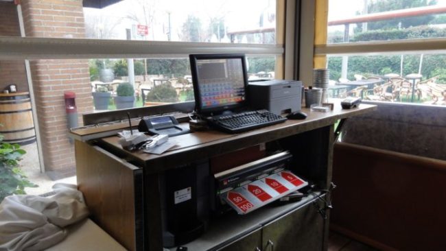 Instalacion cajon inteligente CashGuard en Restaurante Urogallo Telsystem distribuidor oficial Instalacion CashGuard en restaurante Urogallo