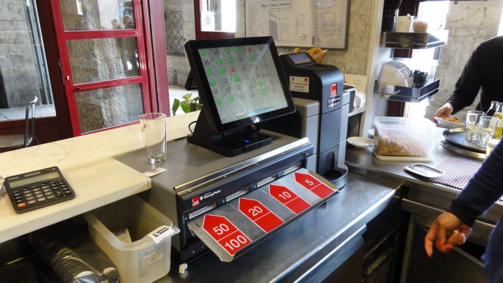 CashGuard-en-cafetería-Madrid