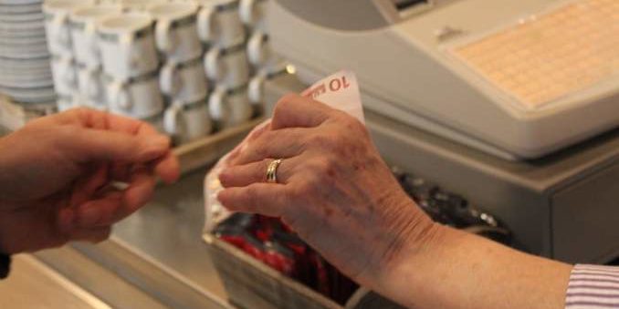 manipulación de la caja registradora manipulación-de-la-caja-registradora