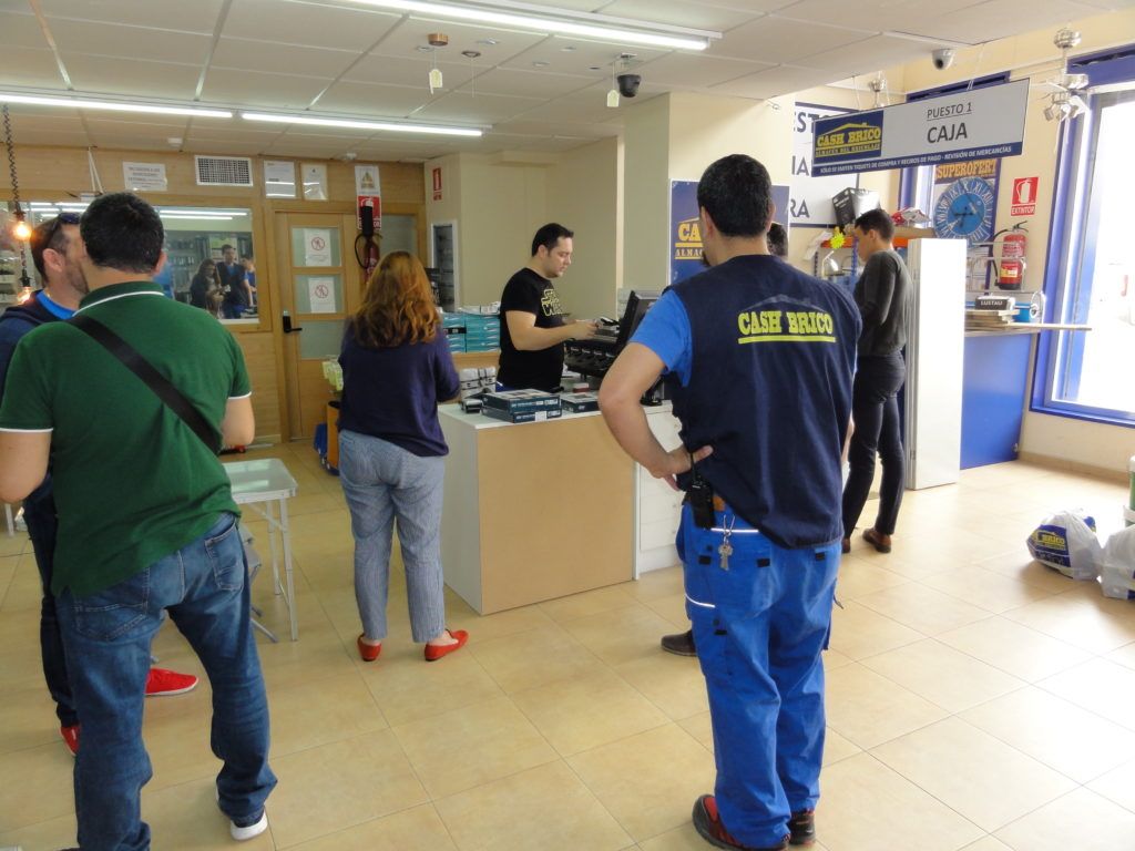 CashGuard en tienda (1) CashGuard-en-tienda