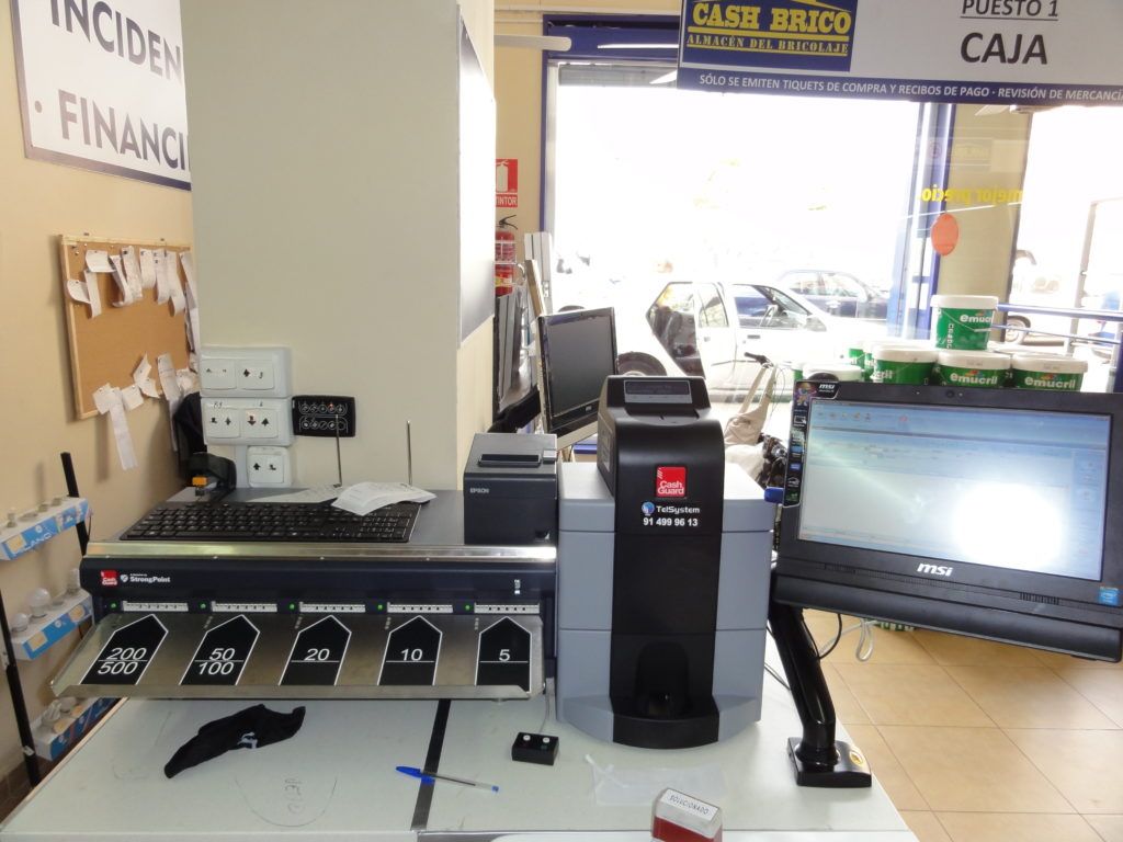 CashGuard en tienda (2) CashGuard-en-tienda