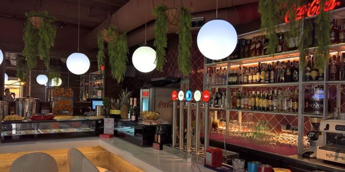 Instalacion CashGuard Cafeteria LaTradicional Telsystem distribuidor oficial caja-registradora-inteligente-cafeteria