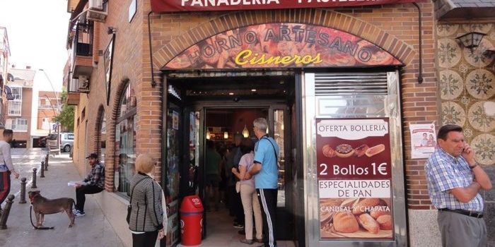 Pastelería-instala-cajon-inteligente Pastelería-instala-cajon-inteligente