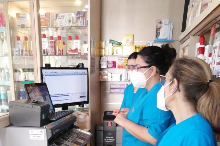 Instalación-de-CashGuard-en-farmacia
