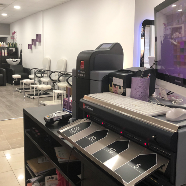 Instalacion-de-CashGuard en centro-de-estetica-y-belleza