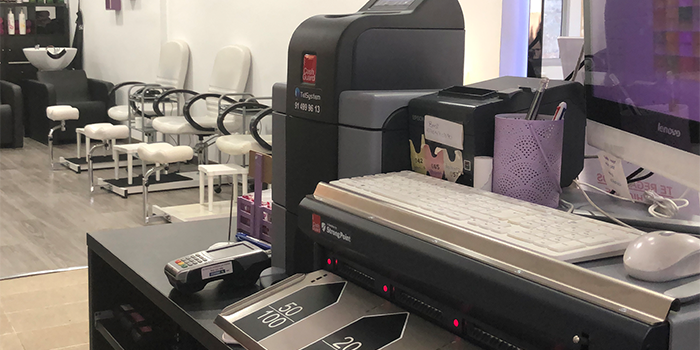 Sectores-Retail 1web Instalacion-de-CashGuard en centro-de-estetica-y-belleza